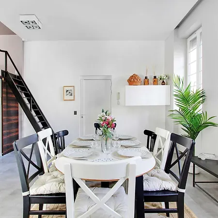 Magnificent - 2br 7p - Jardin Herold * Parijs